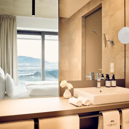 Schönberghof&gästehaus Enzinger 4*