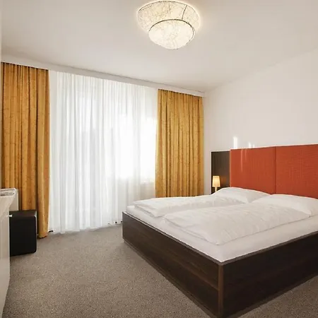 Tauroa Schoenberghof Spielberg 2*