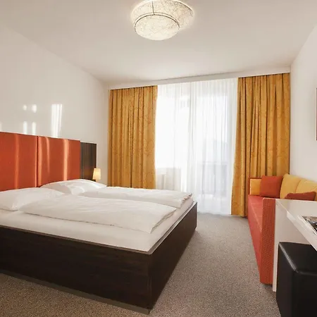Inn Tauroa Schoenberghof Spielberg Spielberg Bei Knittelfeld