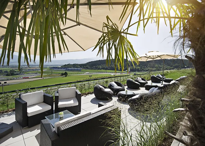 Wiedereroeffnung - Tauroa Schoenberghof Spielberg Inn