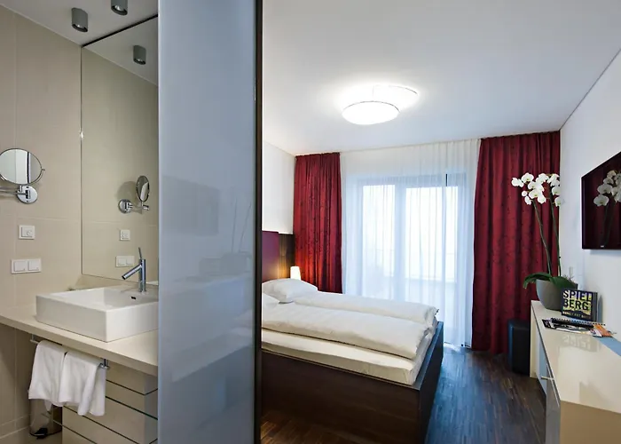 Inn Wiedereroeffnung - Tauroa Schoenberghof Spielberg